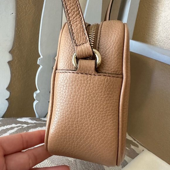 ‼️SOLD‼️ Gucci Soho Disco Bag Small Leather Camelia Beige Crossbody - Picture 11 of 16